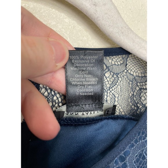 Ann Taylor Sz 00 Lace Collar Blouse Navy Blue Flutter Sleeve Keyhole Neck Fitted - Picture 7 of 10